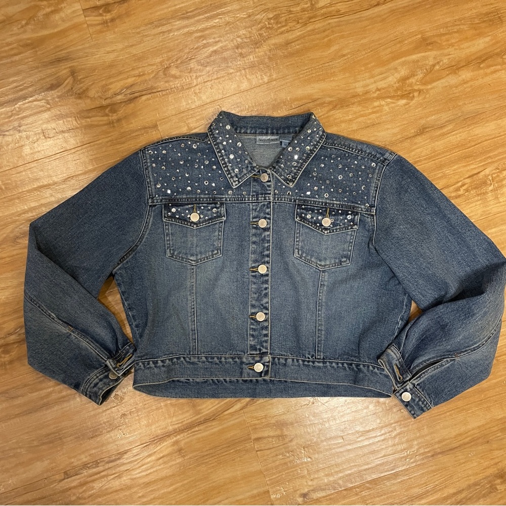 Newport News Women’s Blue Denim Jacket With Rhinestones Size 16 F2244